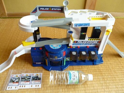 トミカ　トミカ警察　DXサウンドポリスステーション　中古