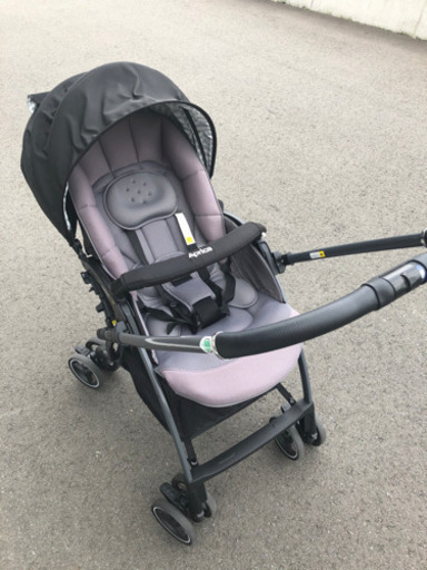 【美品】アップリカ  ベビーカー(ラクーナソファクッション)