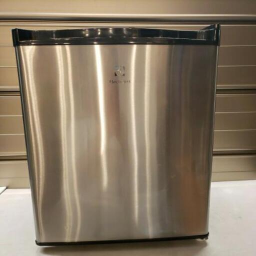 Electrolux エレクトロラックス 1ドア冷蔵庫 ERB0500SA-RJP 2016年製 43L