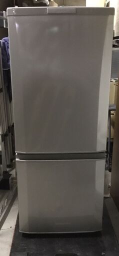 MITSUBISHI 三菱 2ドア 冷凍冷蔵庫 146L（冷蔵100L、冷凍46L） MR-P15X-S シルバー 2014年製