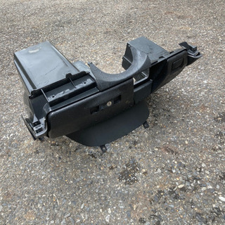 マジェスティ　sg15j フロントボックス