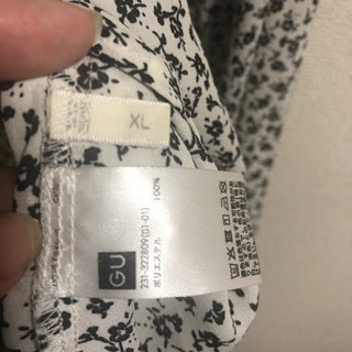 【トップス】GU ボウタイトップス 花柄 【レディース】の画像