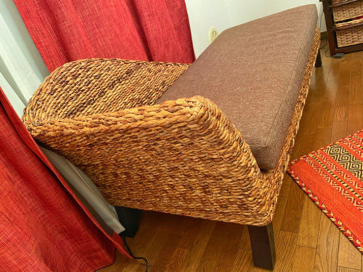 ●爆値下げ！配送あり！美品 カウチソファー スツール付 160cm幅 アジアン バリアン ハワイアン バナナリーフ