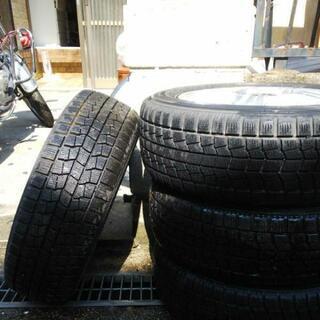 スタッドレスタイヤ、アルミホイール付きでの画像