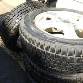 スタッドレスタイヤ、アルミホイール付きでの画像