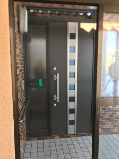 玄関ドア譲ります