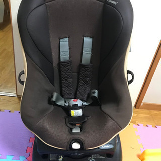チャイルドシート　COMBI