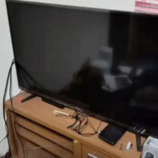 4K 43型テレビ