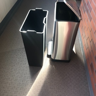 美品　ゴミ箱の画像