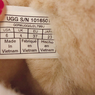 UGG ミニベイリーボウⅡの画像