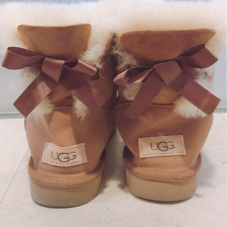 UGG ミニベイリーボウⅡ
