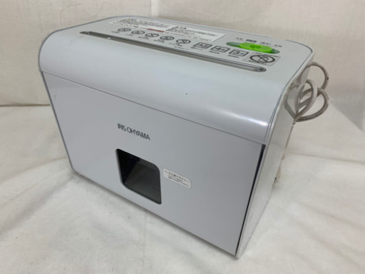 【成約御礼】シュレッダー【IRIS OHYAMA】HS4SC/細密ホームシュレッダー/100V/120W/ホワイト/アイリスオーヤマ/正転/自動/逆転/裁断機[中古品]¥3,300…
