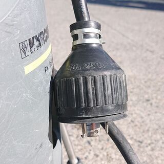 土日引き取り対応可　ケルヒャー　業務用　高圧洗浄機　200Ｖ電源　60Hz（西日本用）　車　トラック　バス　重機などの洗浄に♪の画像