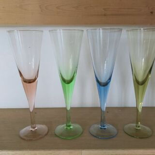 ワイン、シャンパングラス4本