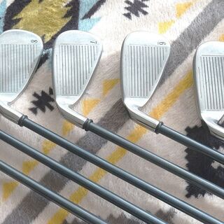 【レンタル可】キャロウェイ　ビッグバーサ　シャフトフレックスＳ　アイアン７本セットです。の画像