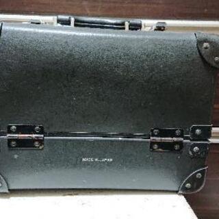 shu uemura メイクボックス の画像