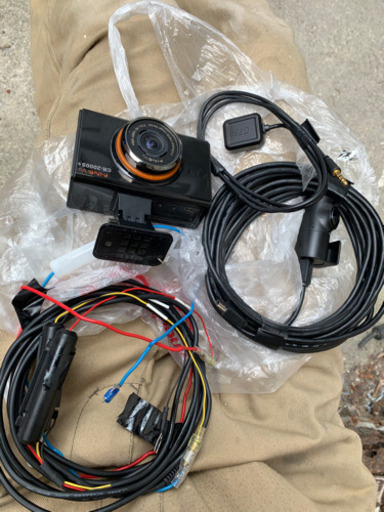 ドライブレコーダー　フロント　バックカメラ付き