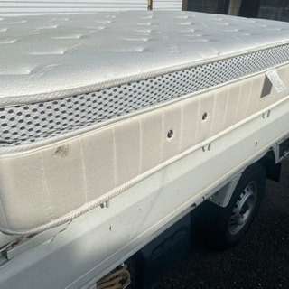 20万円 armonia アルモニア ヴィラリゾート風 クイーンベッド マットレスの画像