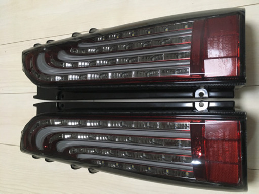 415COBRA LIGHT SABER ハイエース　テールランプ