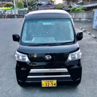 【交換・下取可】 ハイゼットカーゴ　最上位グレード『クルーズ/4速AT』　人気のハイルーフ‼️ 外装ピカピカ✨しかもフル現行仕様‼️ カスタムも多数です💡　人気の『X07ブラックパールマイカ』でキラキラです✨　 お仕事に‼️趣味に‼️車中泊にも⁉️ 広々ハイルーフのハイゼットいかがでしょう✨　整備も多数‼️ 格安にて‼️の画像
