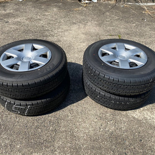 トヨタ ２００系 ハイエース 純正195/80R15 タイヤ2018年