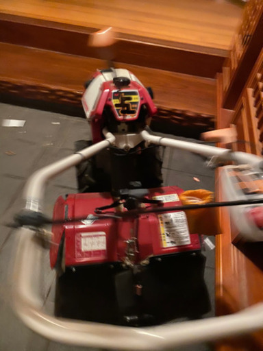 これからのシーズンにピッタリです。購入してから一度しか使用してません。引っ越しする為出品致します。早い物勝ちです。