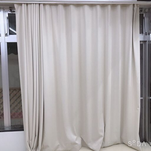 カーテン　ベージュ　遮光　丈 263 × 横幅 540cm　※限定引き取り日確約＆引き取りに来てくださる方優先※