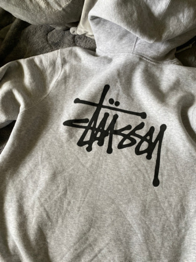 【早い者勝ち】STUSSY パーカー