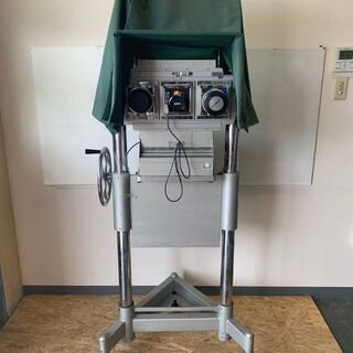 大判 カメラ フィルム レンズ 3連 レトロ 機材 台付き