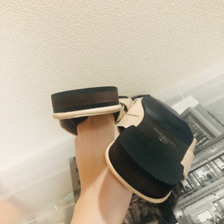 新品　ベージュクロスミュールの画像