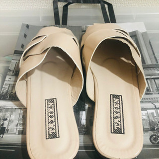 新品　ベージュクロスミュールの画像