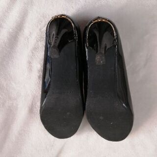 オリエンタルトラフィック　パンプスの画像