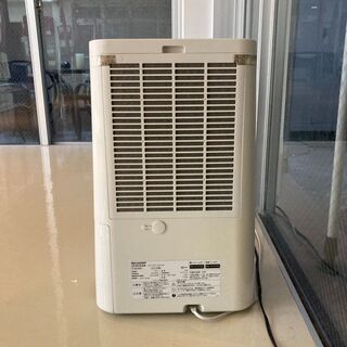 SHARP プラズマクラスター除湿機 CV-DF100-W　※引き取りに来てくださる方優先の画像