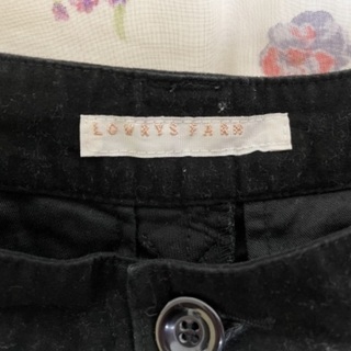 LOWRYSFARMショートパンツ（ベロア素材）の画像