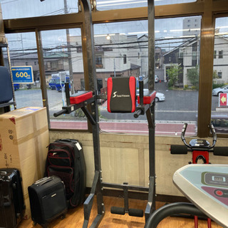 チンニングマシン　展示場所がない為特価です！