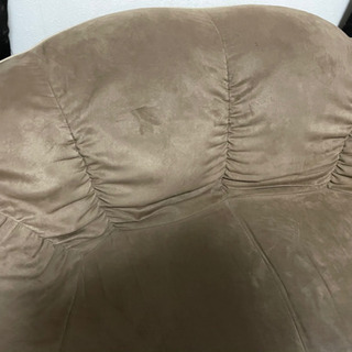 ブラウンソファの画像