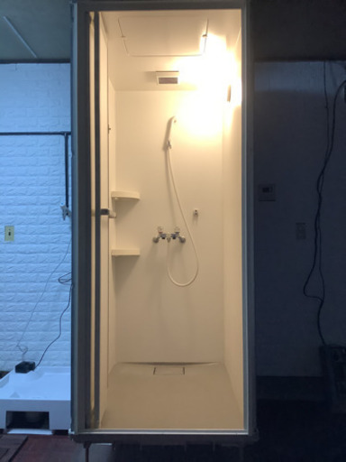 シャワーユニット