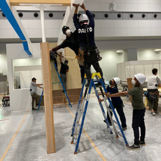 ❣️DIY好き必見🌺スタジオ工場にて大工仕事🌺🔨イベントの装飾屋⚒の画像