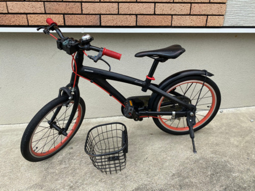 値引き　ブリヂストン  レベナ　黒色　カゴ、予備タイヤ付