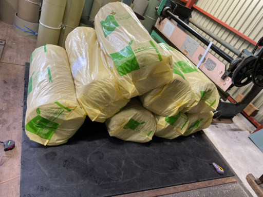 建築用材料　断熱材