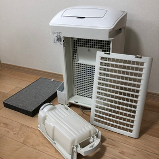 【美品】加湿空気清浄機　シャープ　KC-B40-Wの画像