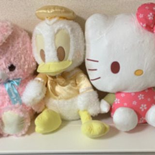 BIG ぬいぐるみ　サンリオ　ハローキティ　シナモンロール