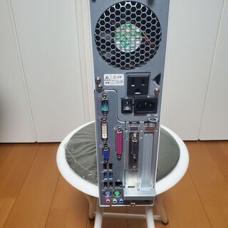 (商談中)【中古パソコン】富士通 ESPRIMO D583/H (CPU:Core i3-4160 3.6GHz /メモリ:8GB SSD:120GB /GPU:NVIDIA GeForce GT 730)の画像