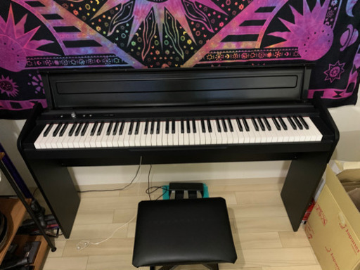 鍵盤楽器、ピアノ KORG LP-180