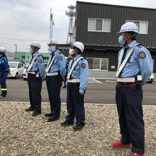 交通誘導☆実力に応じた賃金割増アリ♪の画像