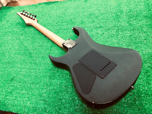 フェルナンデスFGZ400(?) お値下げ！ハードロッカーに最適！ 硬派でパワー感溢れるPU搭載！ 薄いネック、低弦高で速弾きも弾きやすい / しかもお得な3点セット！/  ‘90年代 ギターアンプ、シールドセット