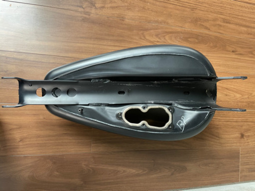 xl883n タンク　ハーレー xl883n 純正タンク