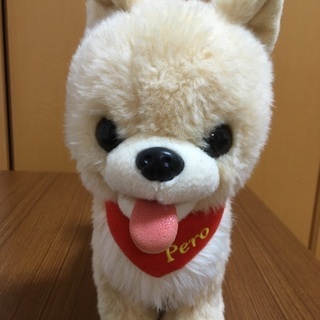 動く犬のぬいぐるみ