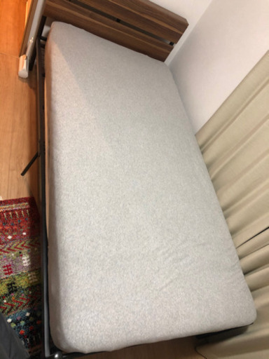 シングルベッド