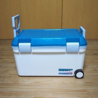 ★中古★　クーラーBOX　取手＆車輪付　46リットル